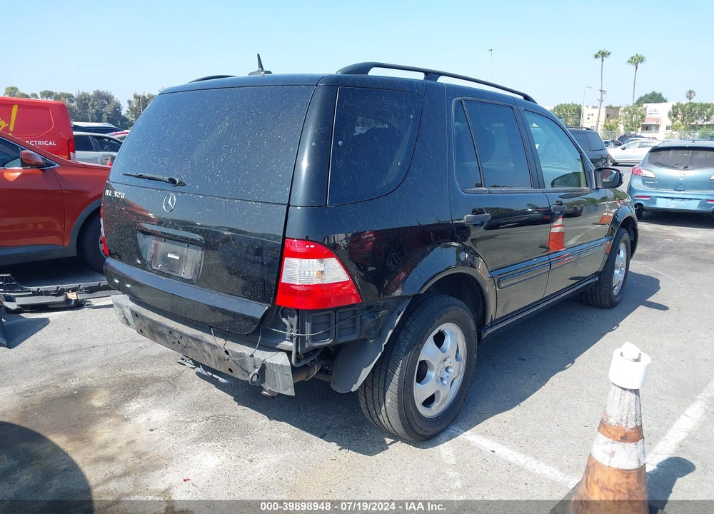 2002 MERCEDES-BENZ ML 320 VIN: 4JGAB54E02A343871