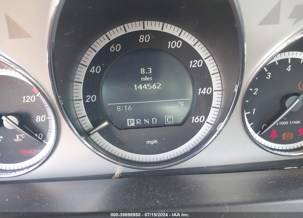 2009 MERCEDES-BENZ C 300 LUXURY/SPORT VIN: WDDGF54X09R042815