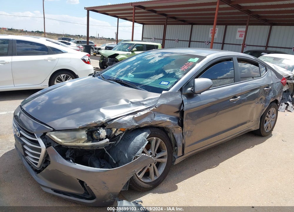 2018 HYUNDAI ELANTRA SEL VIN: 5NPD84LF8JH288470