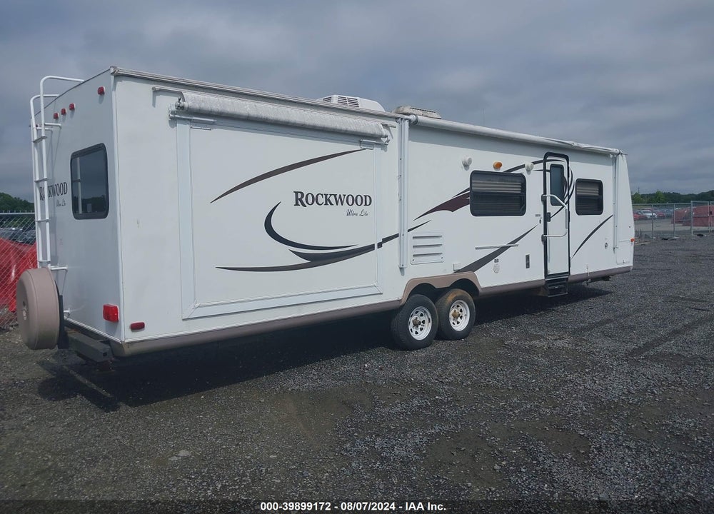 2011 ROCKWOOD BY FOREST R ULTRA LITE 2902SS VIN: 4X4TRLE21BD109331
