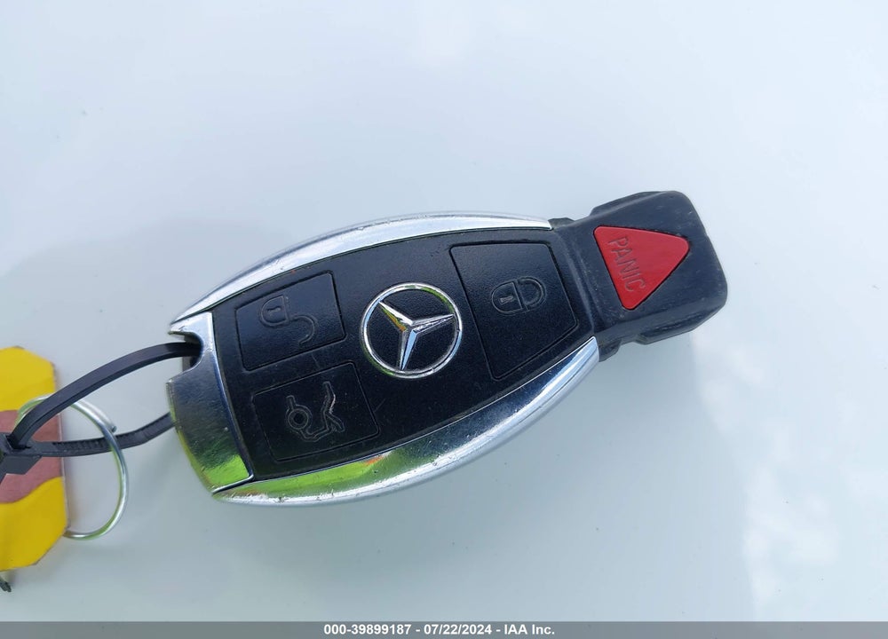 2014 MERCEDES-BENZ C 250 LUXURY/SPORT VIN: WDDGF4HB1EA957948