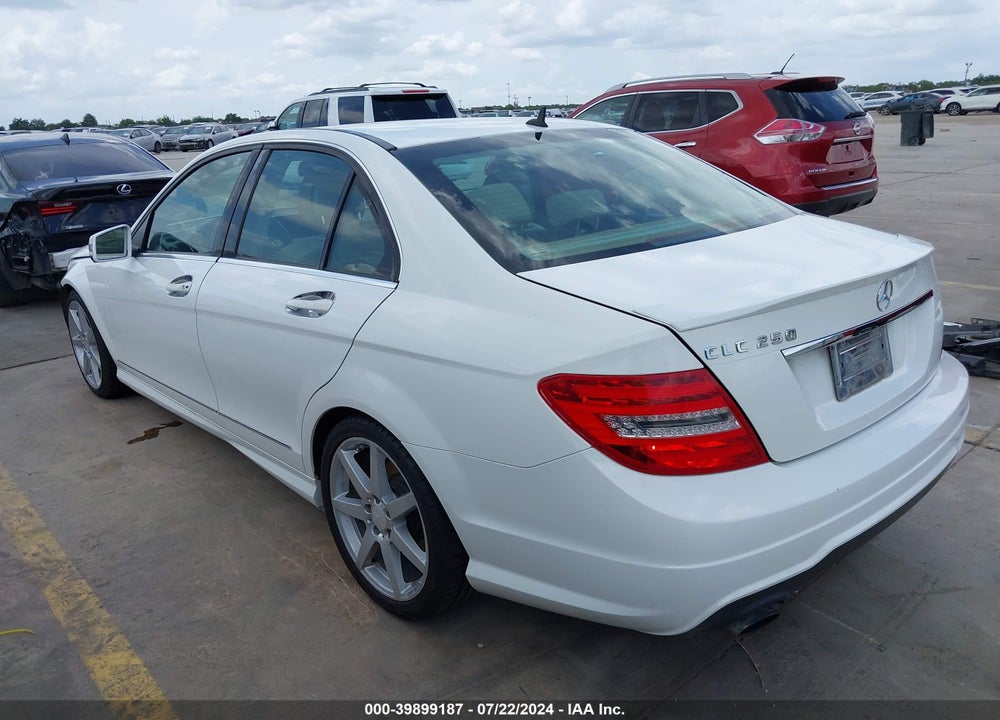 2014 MERCEDES-BENZ C 250 LUXURY/SPORT VIN: WDDGF4HB1EA957948