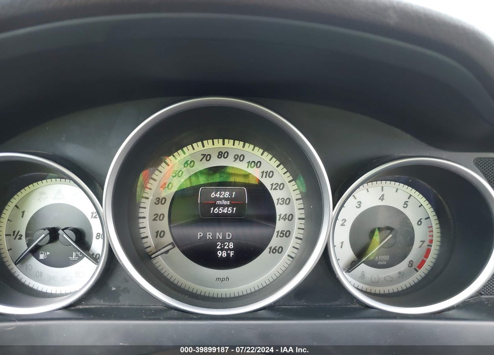 2014 MERCEDES-BENZ C 250 LUXURY/SPORT VIN: WDDGF4HB1EA957948