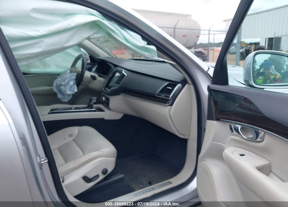 2019 VOLVO XC90 T5 MOMENTUM VIN: YV4102CK6K1422510