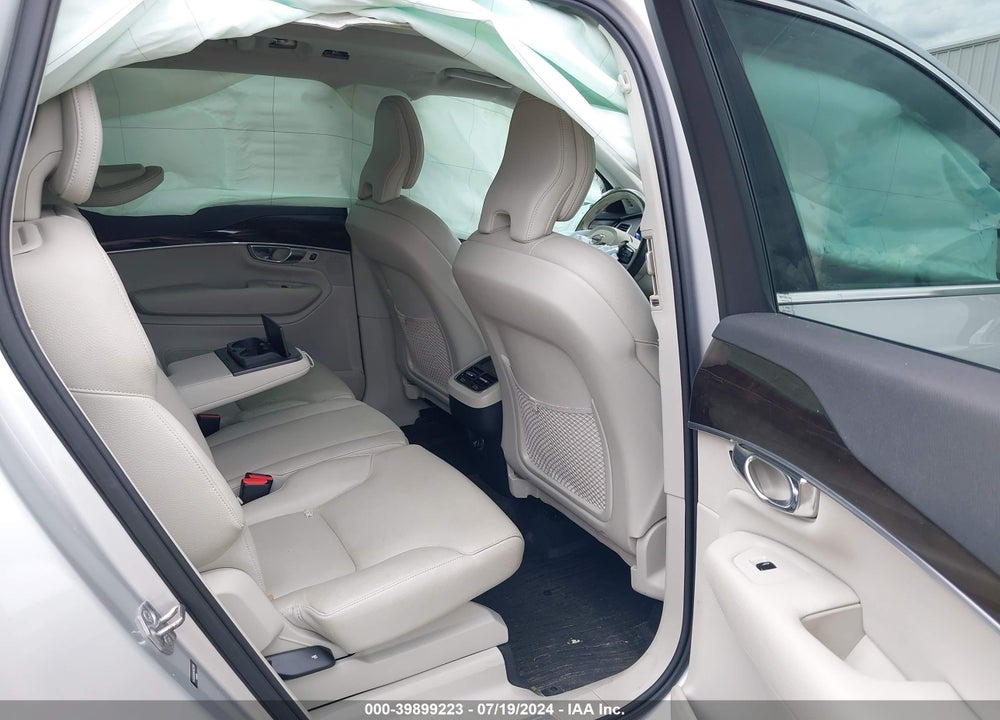 2019 VOLVO XC90 T5 MOMENTUM VIN: YV4102CK6K1422510