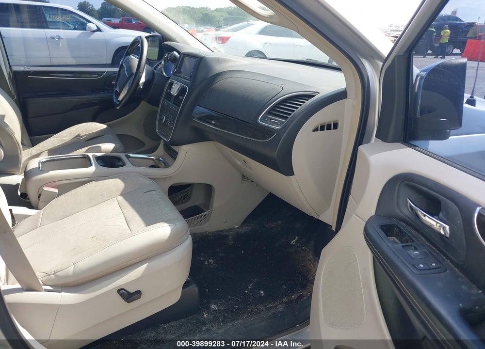 2011 CHRYSLER TOWN & COUNTRY LIMITED VIN: 2A4RR6DG9BR609789