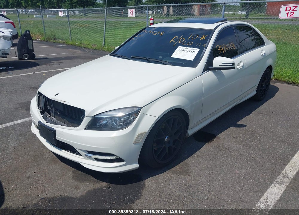 2011 MERCEDES-BENZ C 300 LUXURY 4MATIC/SPORT 4MATIC VIN: WDDGF8BB4BR135870