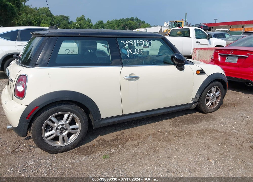 2012 MINI COOPER VIN: WMWSU3C58CT541917