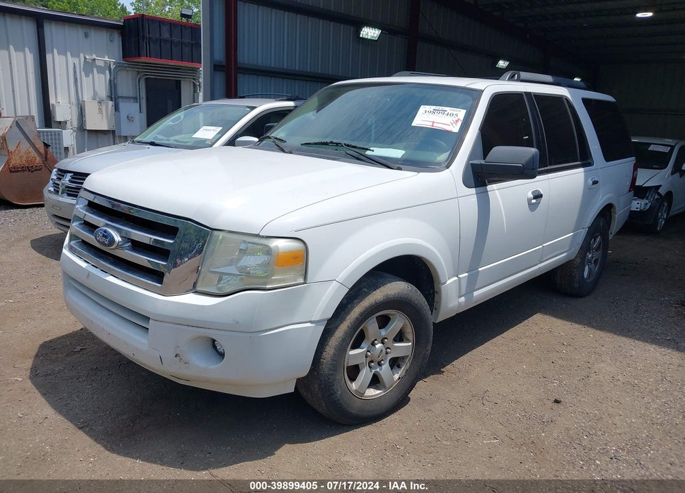 2010 FORD EXPEDITION XLT VIN: 1FMJU1F51AEA43182