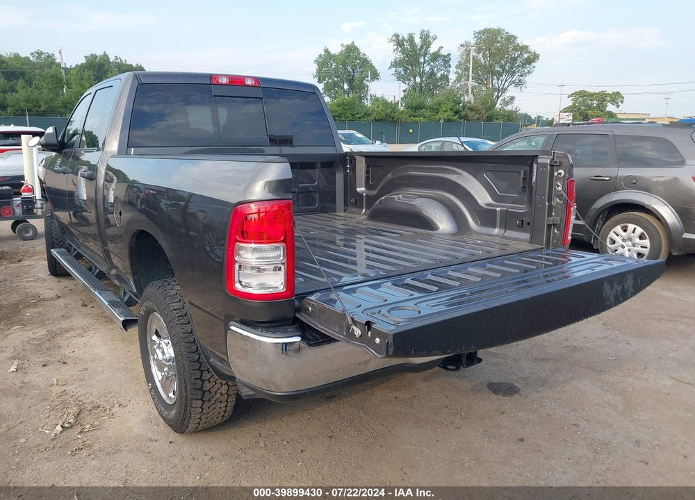 2022 RAM 2500 TRADESMAN 4X4 6'4 BOX VIN: 3C6UR5CJ3NG326894
