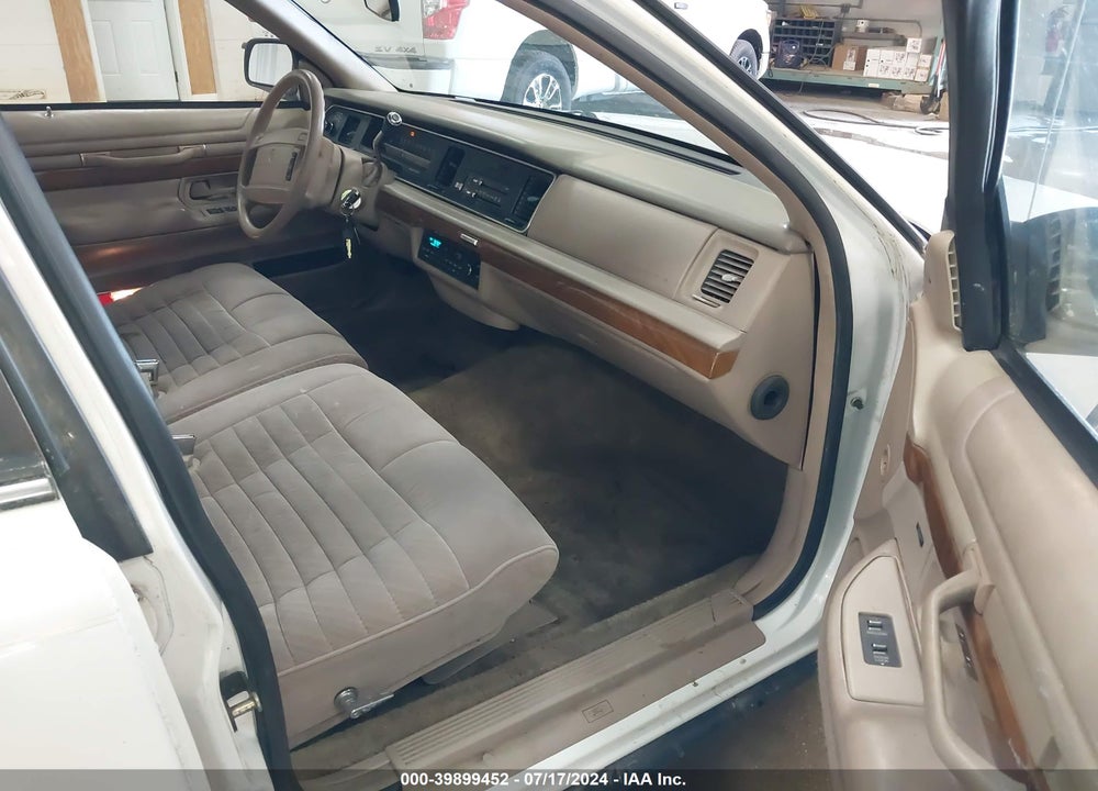 1993 MERCURY GRAND MARQUIS GS VIN: 2MELM74W3PX643624