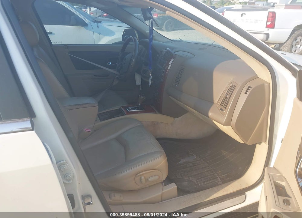 2006 CADILLAC SRX V6 VIN: 1GYEE637X60222549