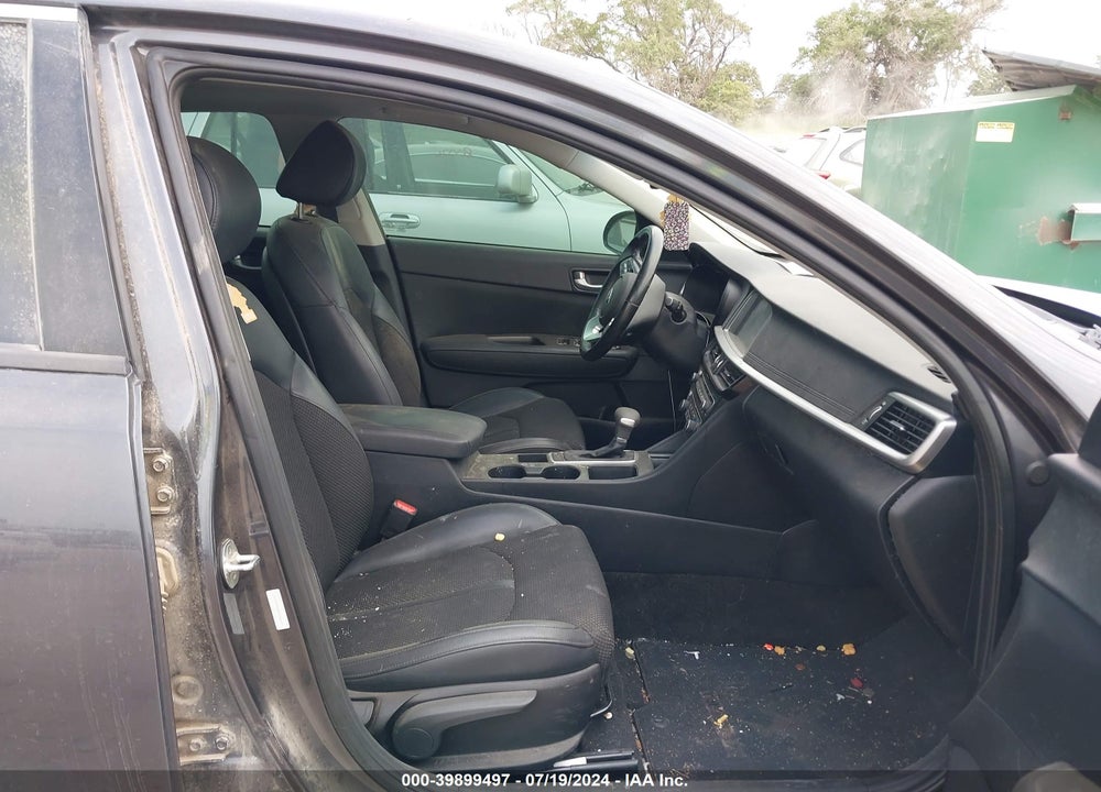 2019 KIA OPTIMA S VIN: 5XXGT4L34KG326419