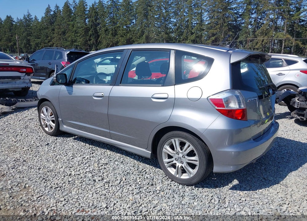 2010 HONDA FIT SPORT VIN: JHMGE8H49AC028934