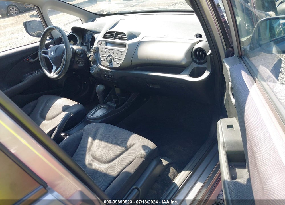 2010 HONDA FIT SPORT VIN: JHMGE8H49AC028934