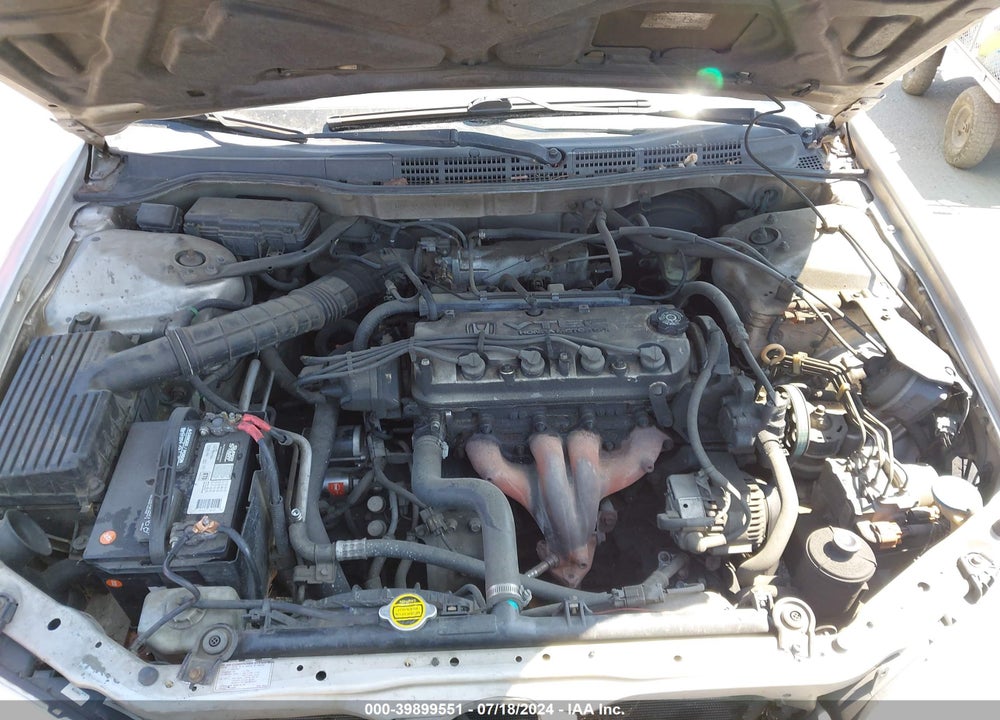 1998 HONDA ACCORD EX VIN: 1HGCG5650WA147562