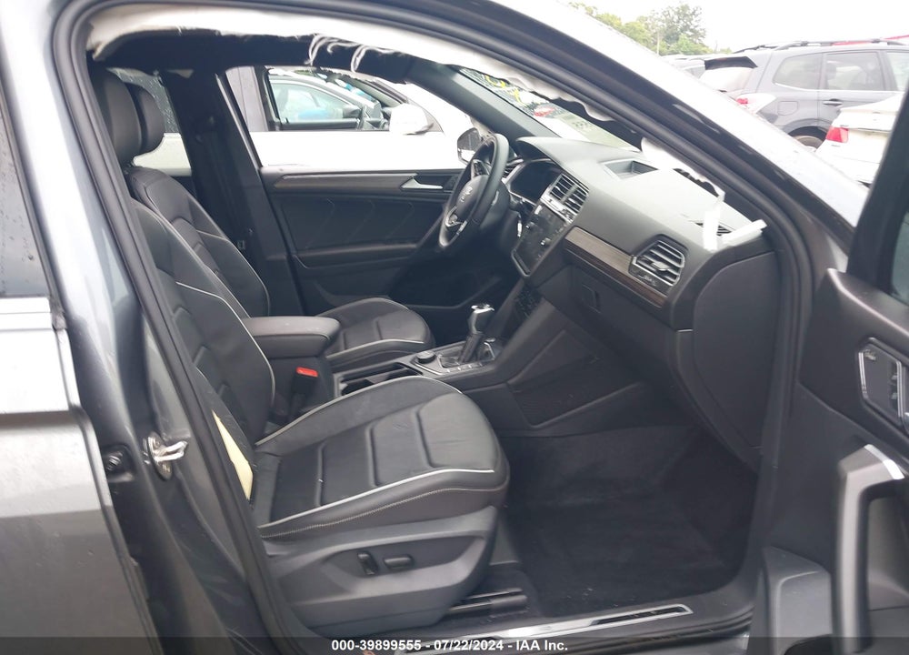 2022 VOLKSWAGEN TIGUAN 2.0T SEL R-LINE VIN: 3VV4B7AX6NM101808