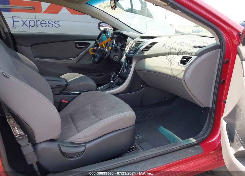 2014 HYUNDAI ELANTRA VIN: KMHDH6AH1EU024126