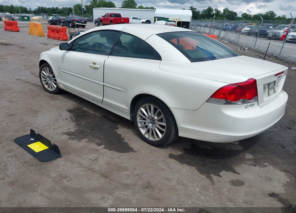 2007 VOLVO C70 T5 VIN: YV1MC68297J013622