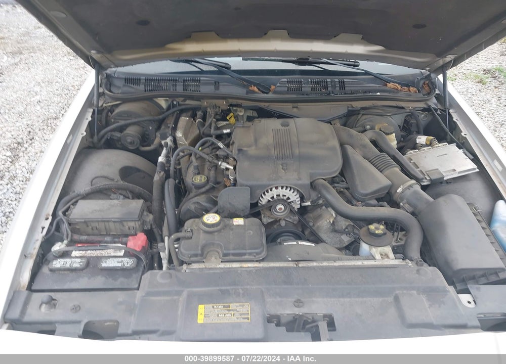 2008 MERCURY GRAND MARQUIS GS VIN: 2MEFM74V38X608538