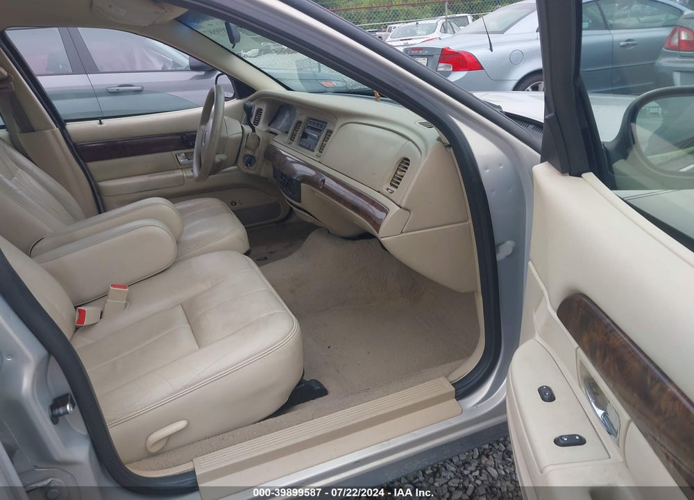 2008 MERCURY GRAND MARQUIS GS VIN: 2MEFM74V38X608538