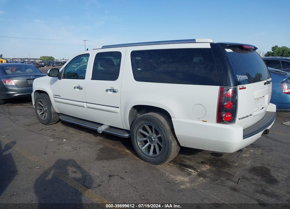 2007 GMC YUKON XL 1500 DENALI VIN: 1GKFK66877J237775