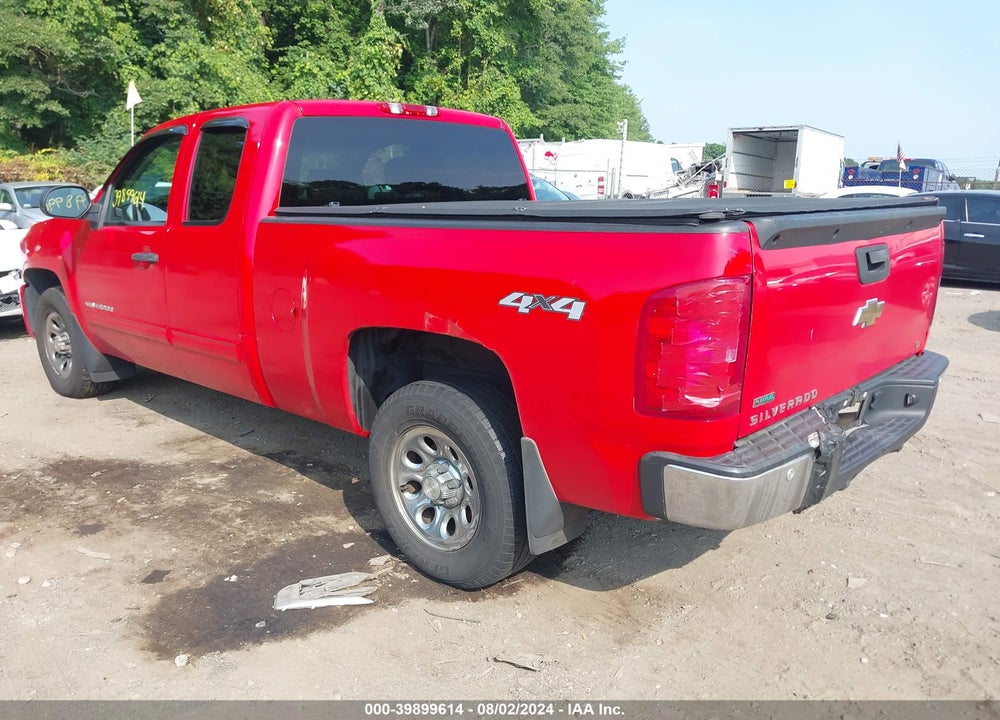 2011 CHEVROLET SILVERADO 1500 LT VIN: 1GCRKSEA9BZ255503