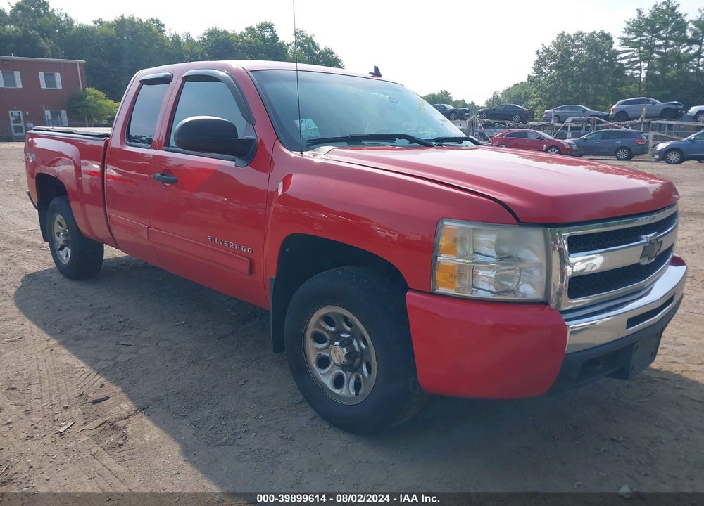 2011 CHEVROLET SILVERADO 1500 LT VIN: 1GCRKSEA9BZ255503