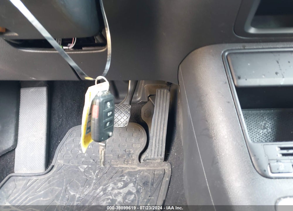 2015 VOLKSWAGEN TIGUAN SE VIN: WVGBV7AX6FW561450