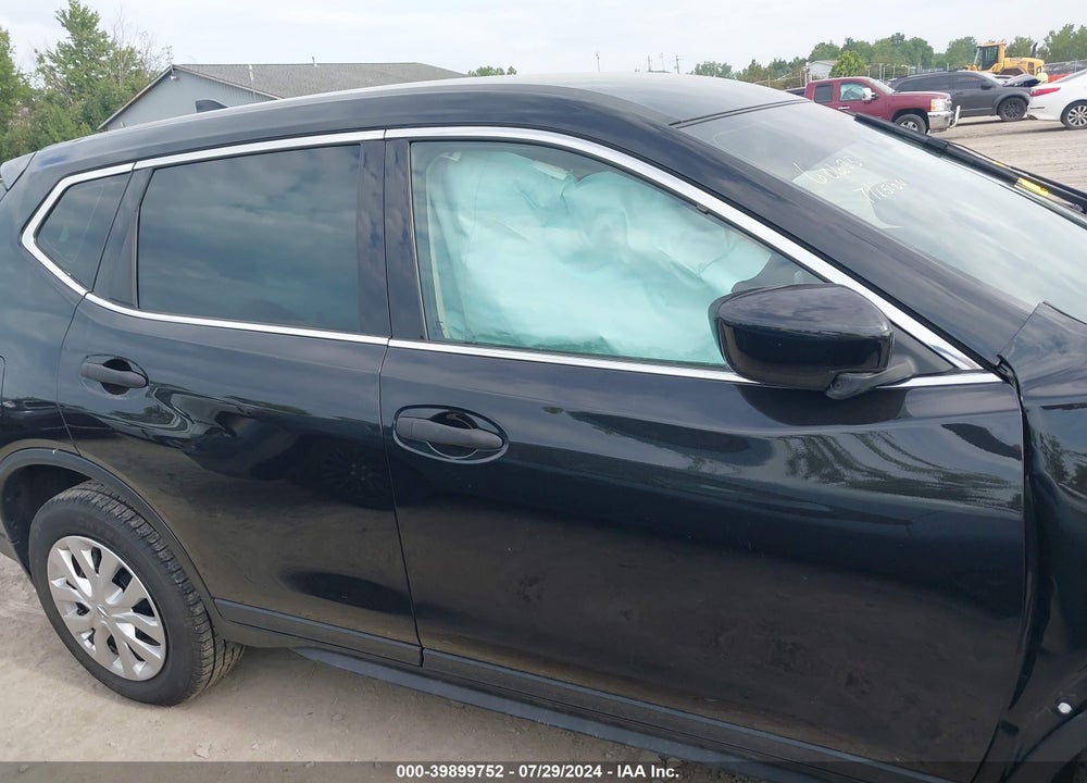 2019 NISSAN ROGUE S VIN: 5N1AT2MV9KC815212