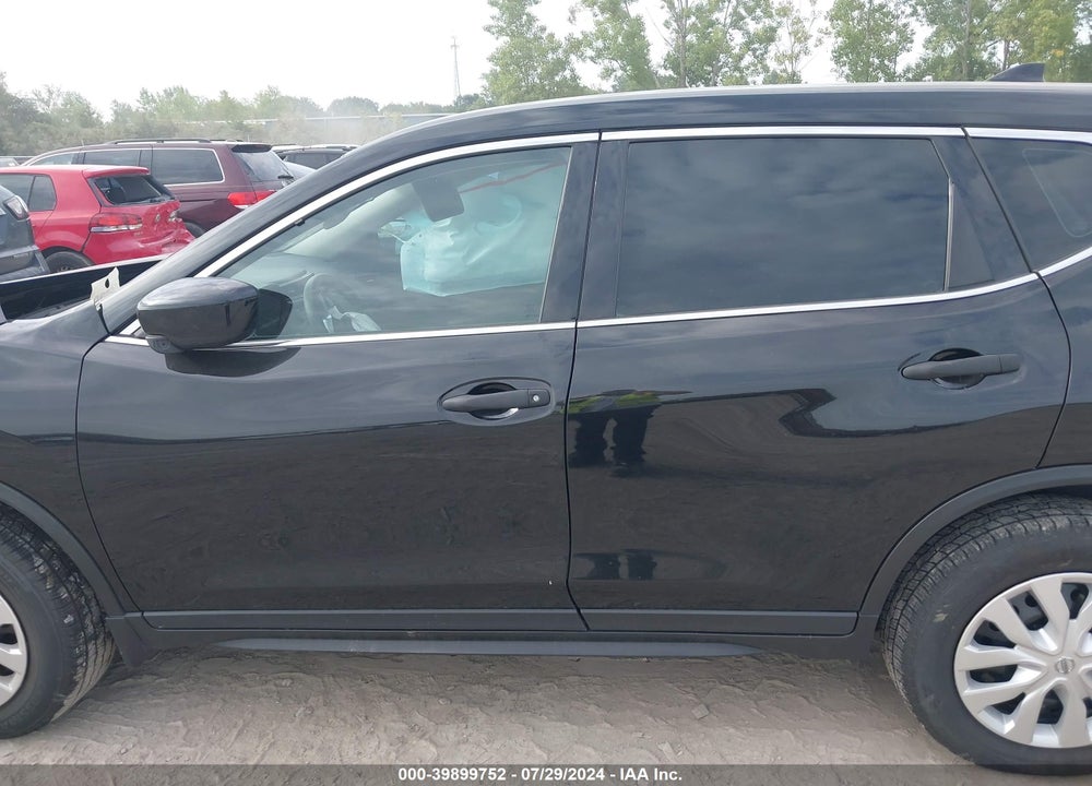 2019 NISSAN ROGUE S VIN: 5N1AT2MV9KC815212