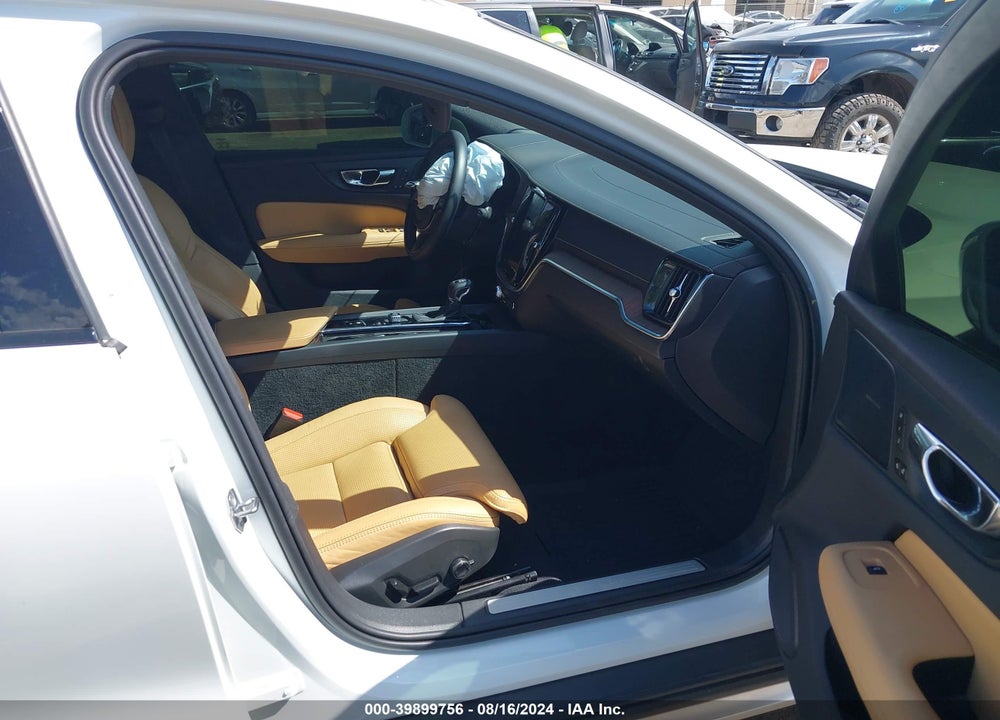 2020 VOLVO V60 CROSS COUNTRY T5 VIN: YV4102WK2L1038110