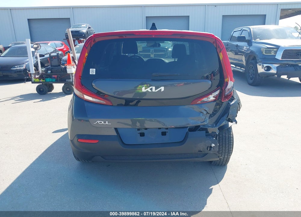 2022 KIA SOUL LX VIN: KNDJ23AU8N7803221