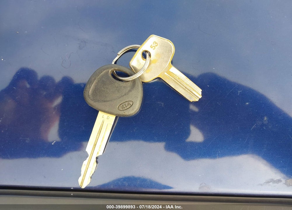 2007 KIA SPECTRA EX VIN: KNAFE121275477207