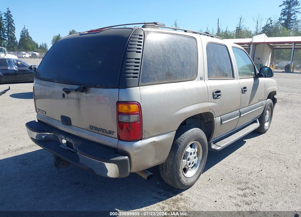 2001 CHEVROLET TAHOE LS VIN: 1GNEC13T11R174611