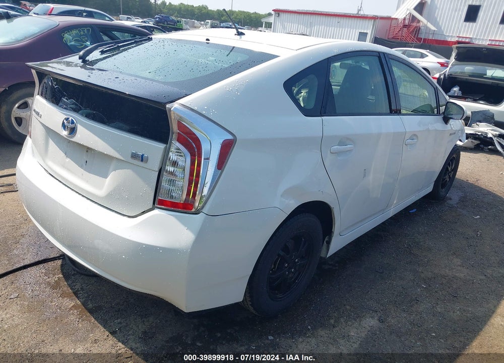 2013 TOYOTA PRIUS TWO VIN: JTDKN3DUXD1629564