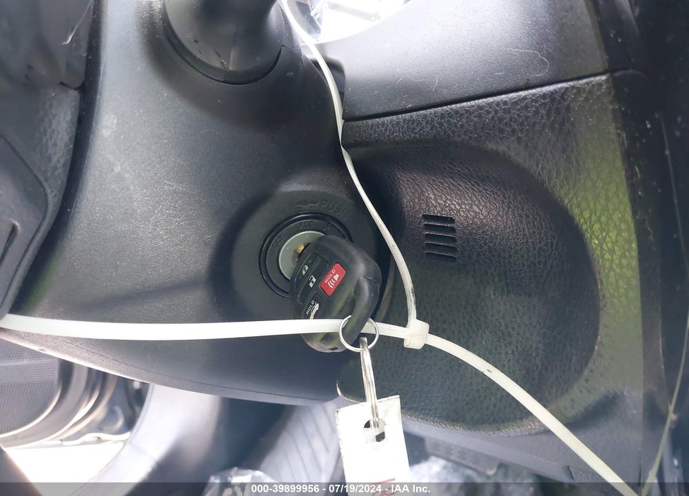 2019 TOYOTA COROLLA SE VIN: 5YFBURHE9KP921577