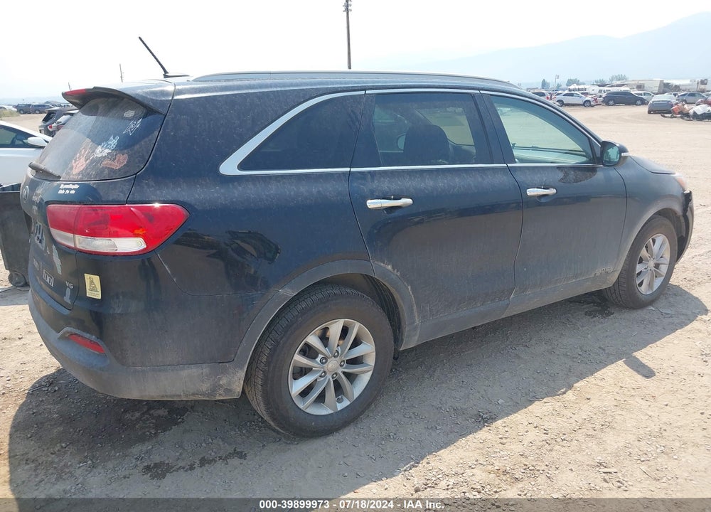 2016 KIA SORENTO 3.3L LX VIN: 5XYPGDA53GG175648