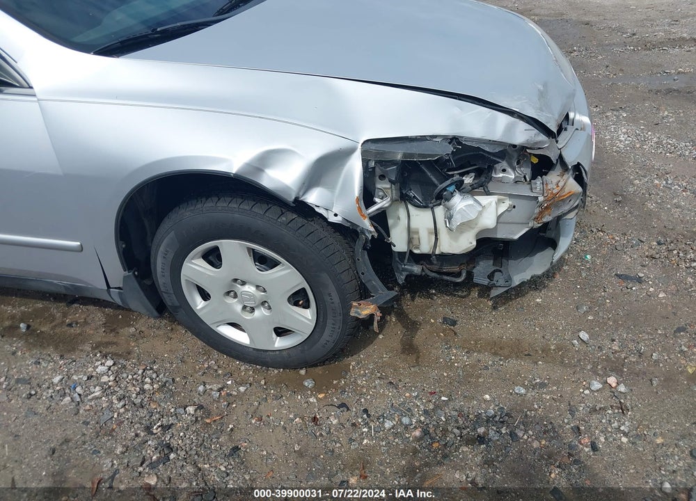 2003 HONDA ACCORD 2.4 LX VIN: 1HGCM563X3A142646