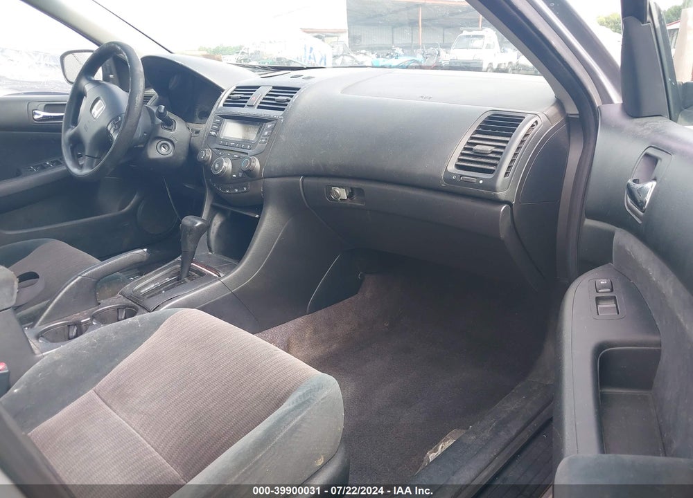 2003 HONDA ACCORD 2.4 LX VIN: 1HGCM563X3A142646