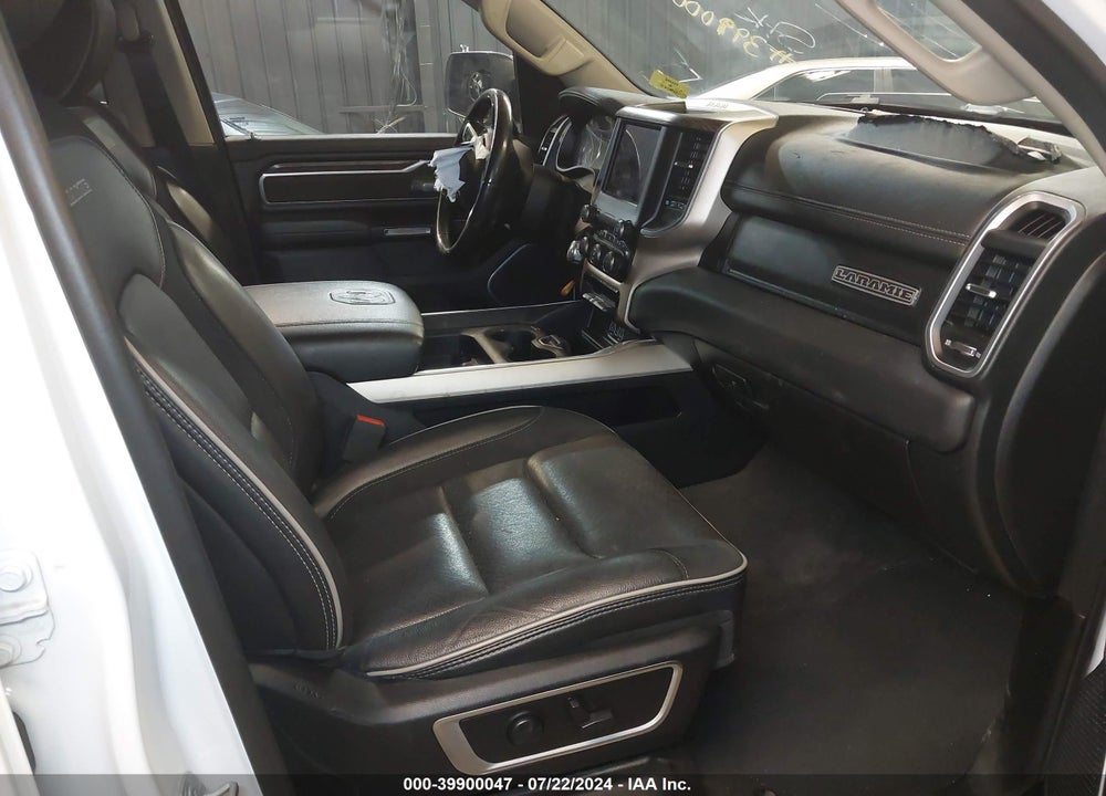 2020 RAM 1500 LAIE QUAD CAB 4X4 6'4 BOX VIN: 1C6SRFDT8LN303838