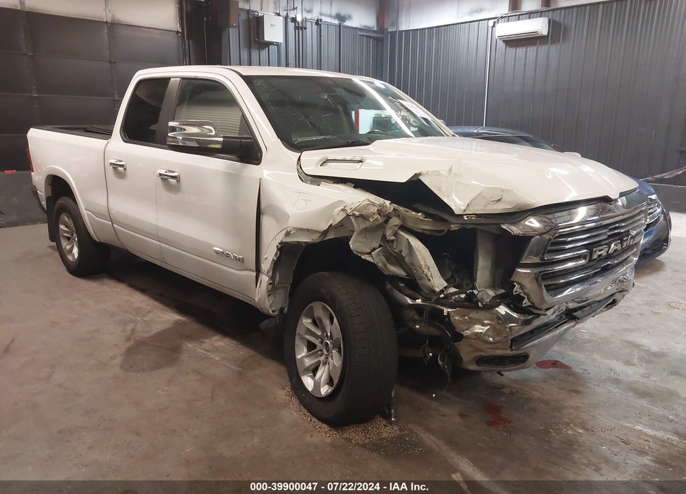 2020 RAM 1500 LAIE QUAD CAB 4X4 6'4 BOX VIN: 1C6SRFDT8LN303838