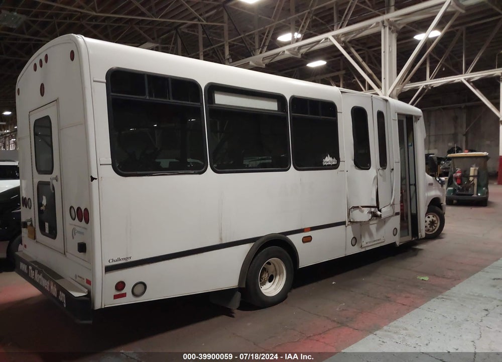 2009 FORD E-450 CUTAWAY VIN: 1FDFE45S59DA29718