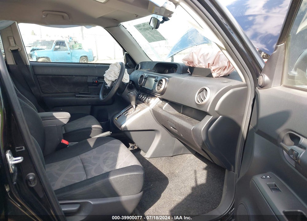 2014 SCION XB VIN: JTLZE4FEXEJ058688
