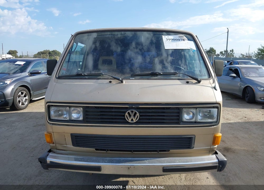 1986 VOLKSWAGEN VANAGON BUS VIN: WV2YB0252GH079898