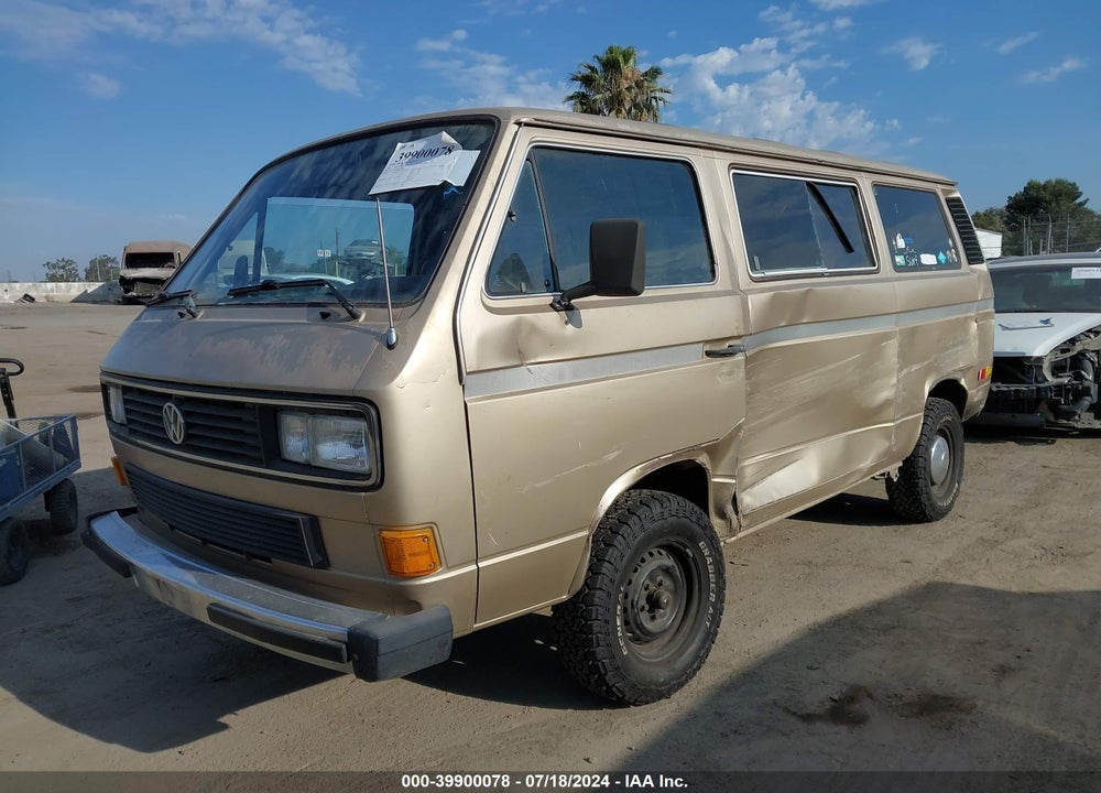 1986 VOLKSWAGEN VANAGON BUS VIN: WV2YB0252GH079898