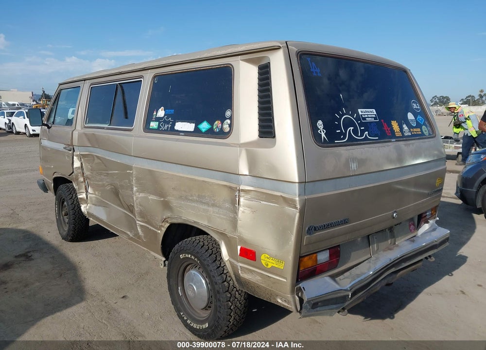 1986 VOLKSWAGEN VANAGON BUS VIN: WV2YB0252GH079898