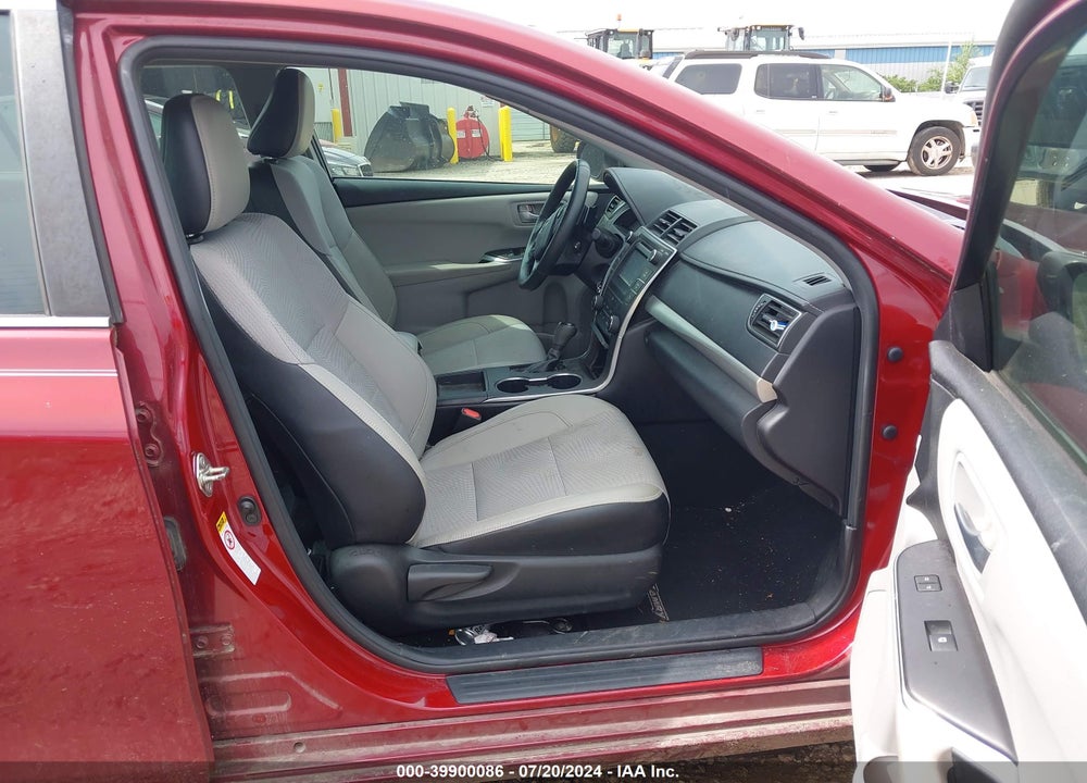 2016 TOYOTA CAMRY SE VIN: 4T1BF1FK8GU520340