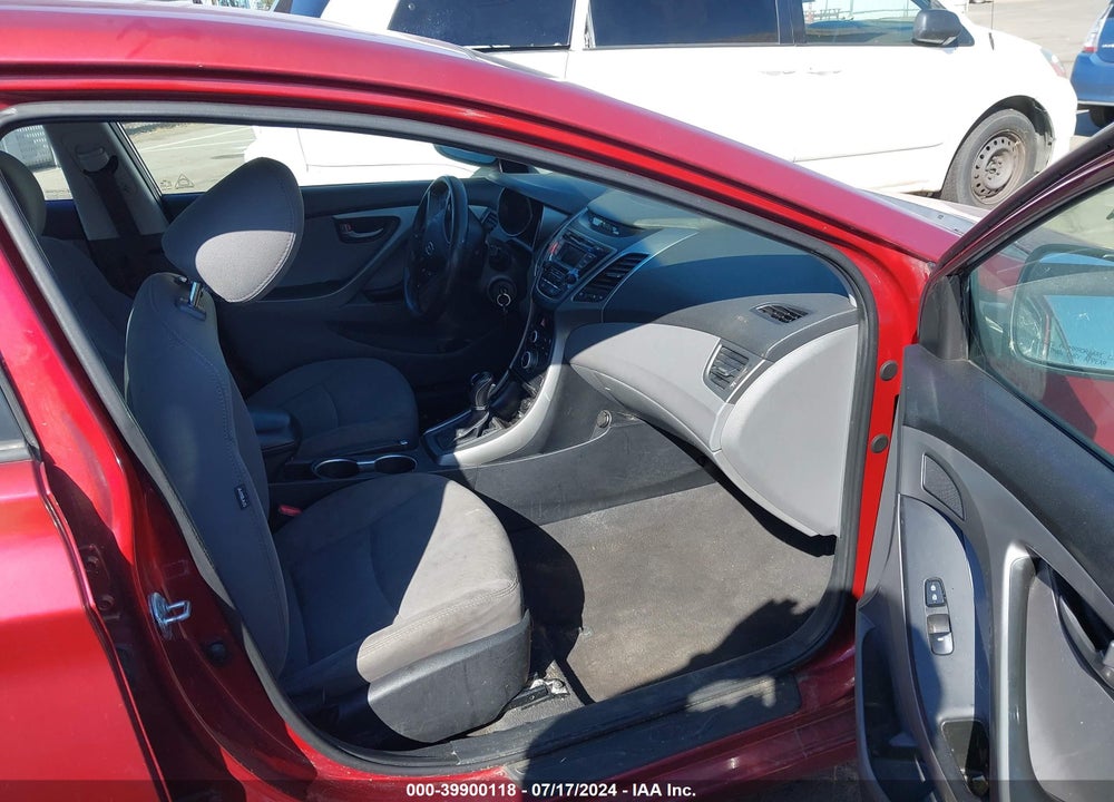 2015 HYUNDAI ELANTRA SE VIN: 5NPDH4AE9FH645379