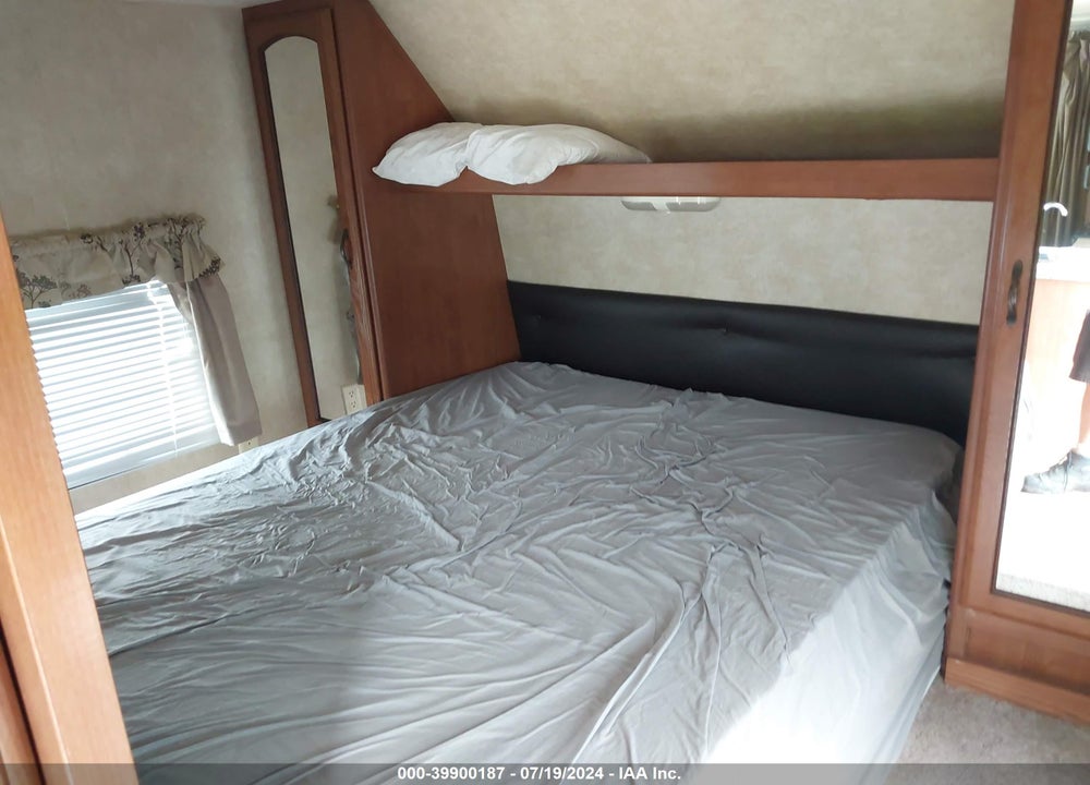 2013 FOREST RIVER SALEM VIN: 4X4TSMC28DA306398